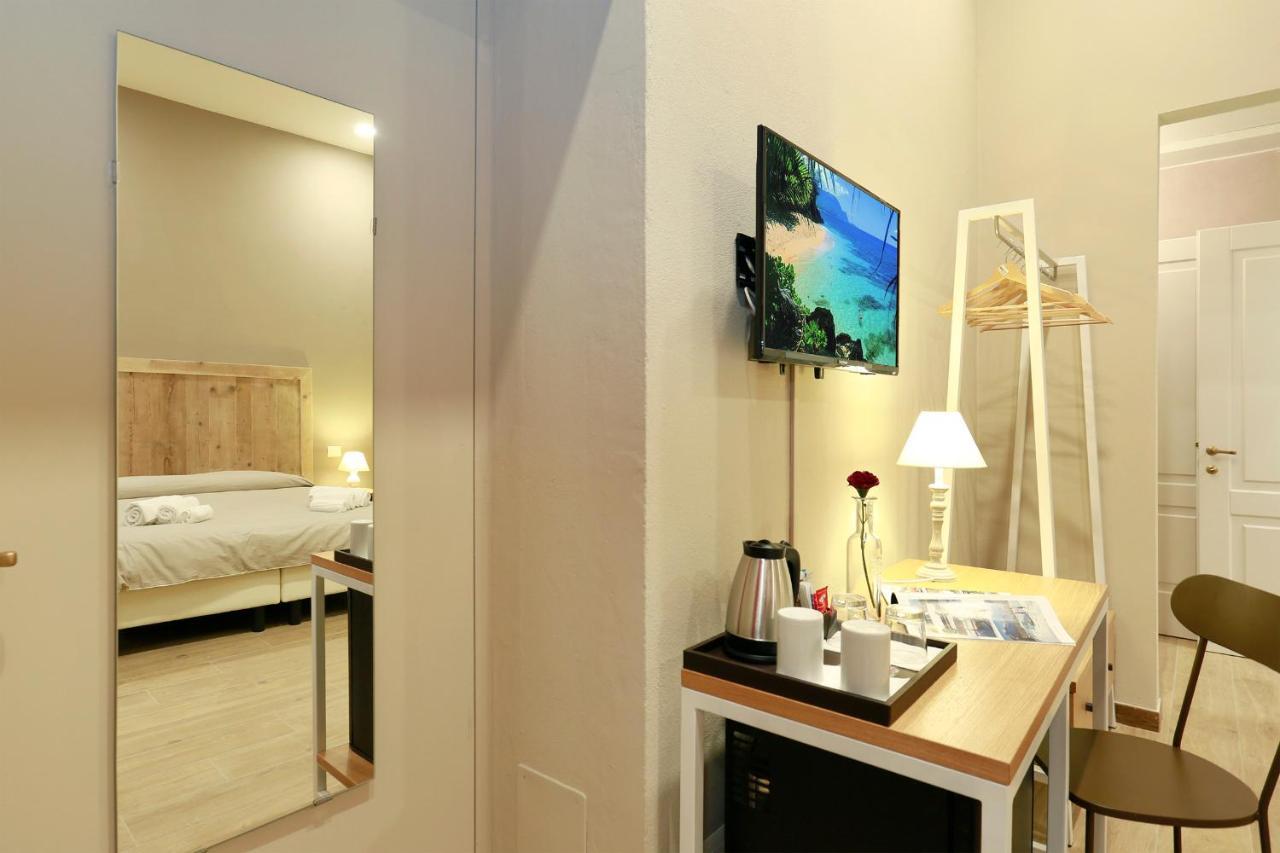 Tornabuoni Boutique Bed & Breakfast ฟลอเรนซ์ ภายนอก รูปภาพ