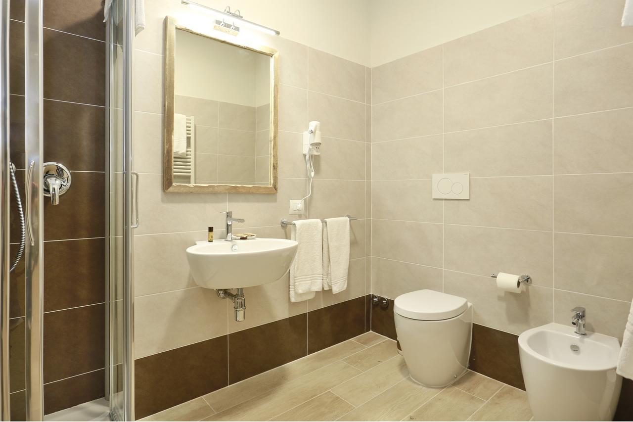 Tornabuoni Boutique Bed & Breakfast ฟลอเรนซ์ ภายนอก รูปภาพ