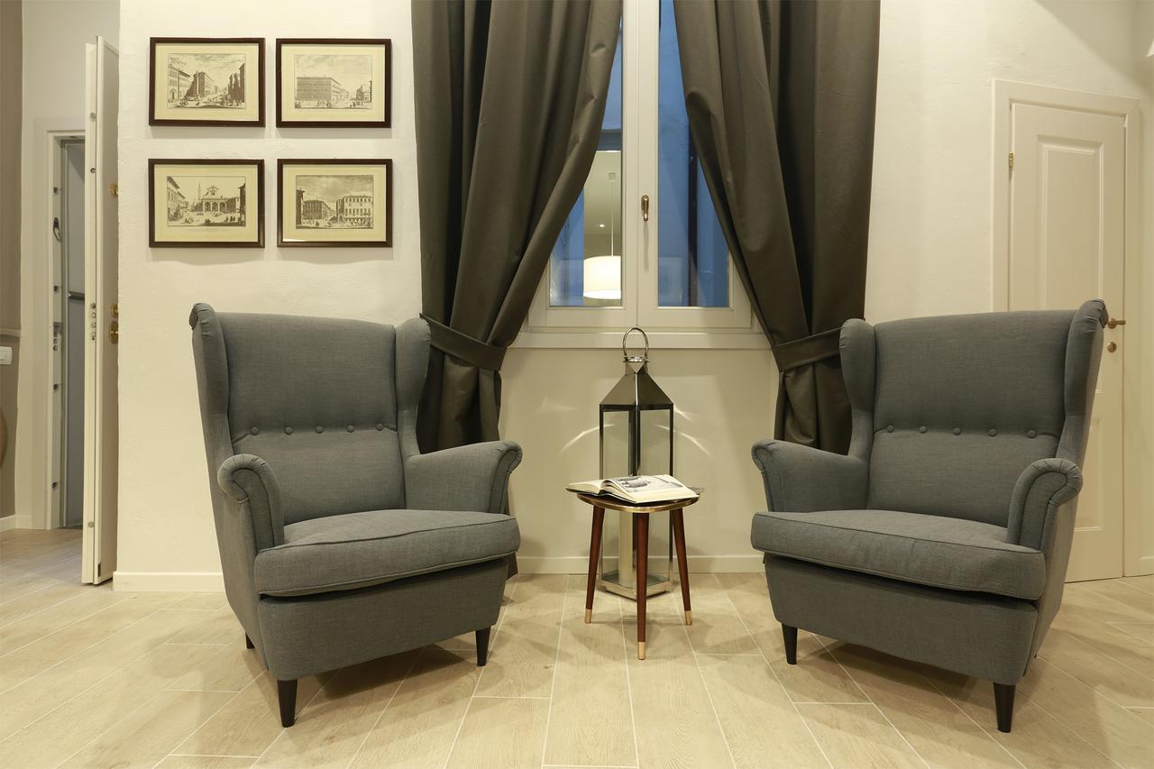 Tornabuoni Boutique Bed & Breakfast ฟลอเรนซ์ ภายนอก รูปภาพ